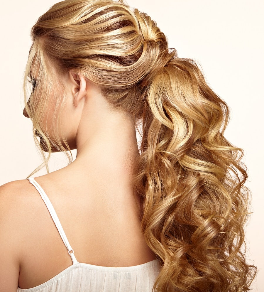 golden blonde ponytail