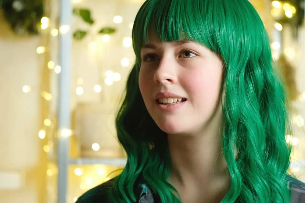 green hair color for round chubby face