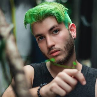 green hairstyle
