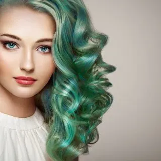 best green ombre hairstyle for women