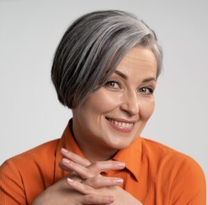 20 Trendy Gray Bob Hairstyles to Try in 2024