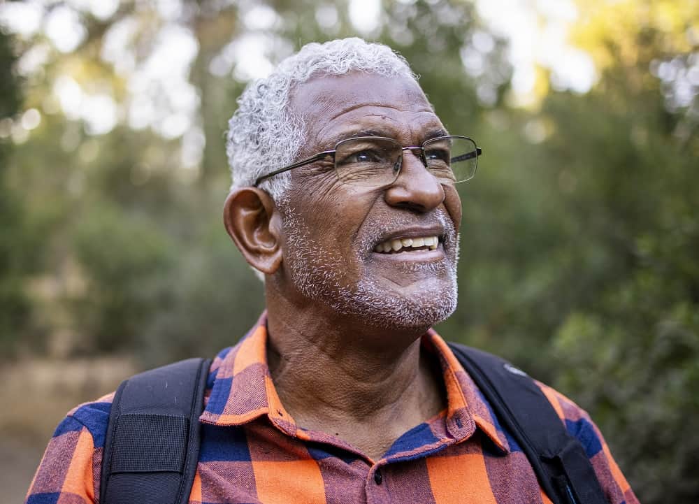 grey hairstyle for black men over 50