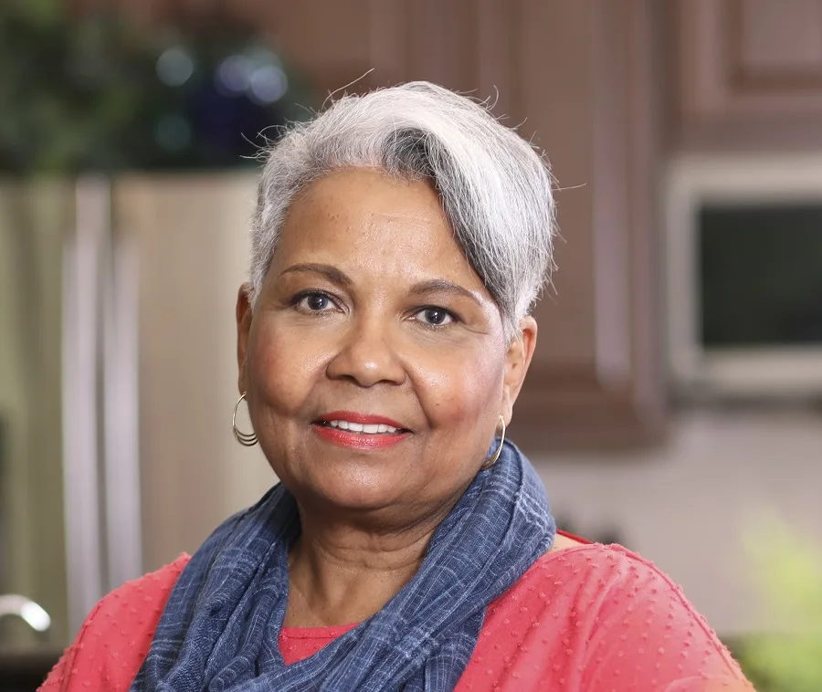 grey hairstyle for black women with round face