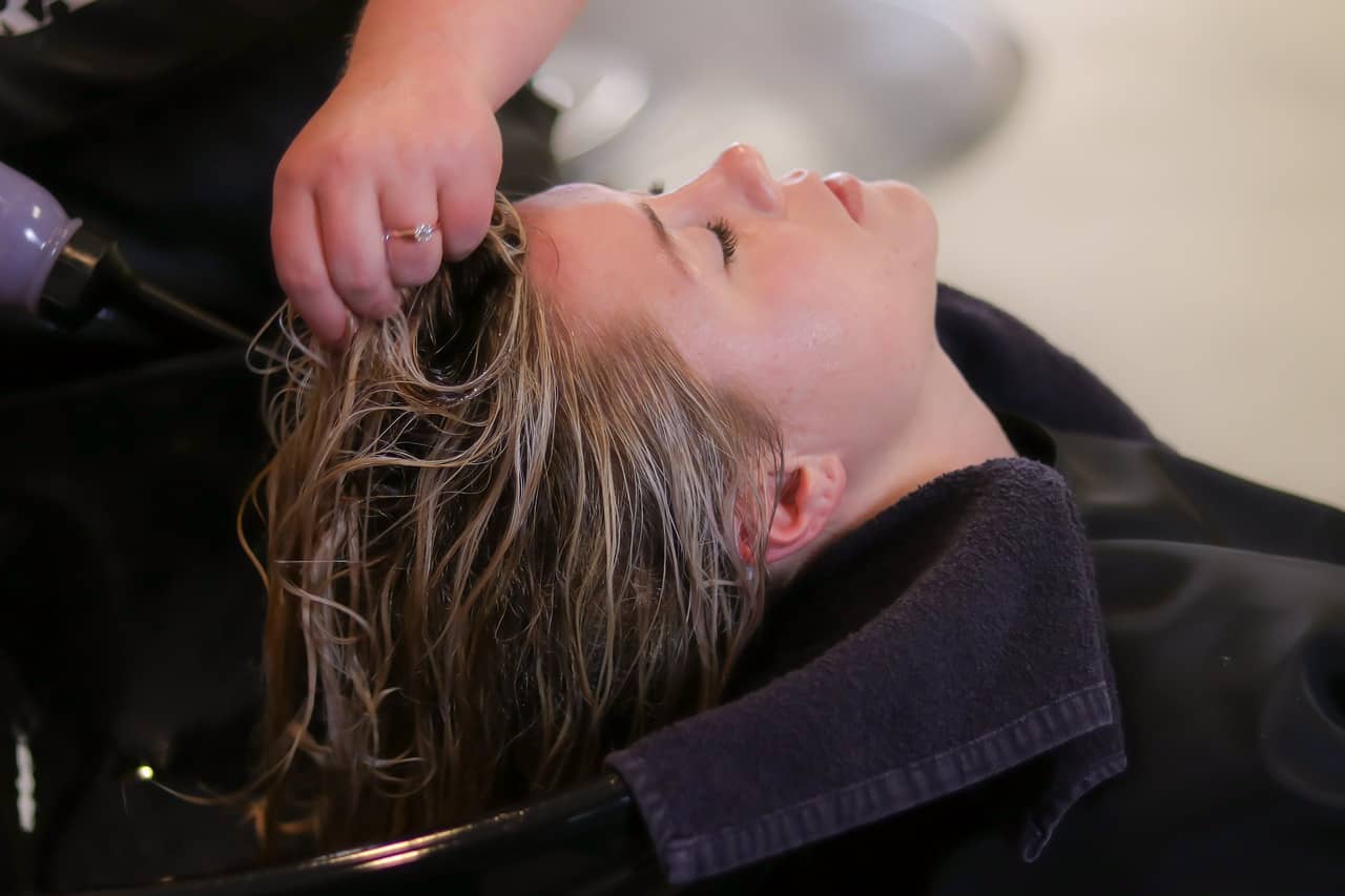 women hair care in salon