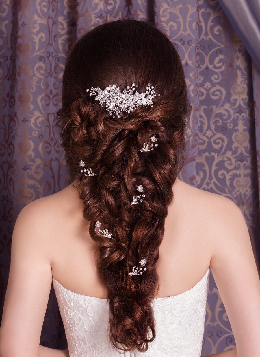 12 Chic Wedding Hair Accessories for 2021