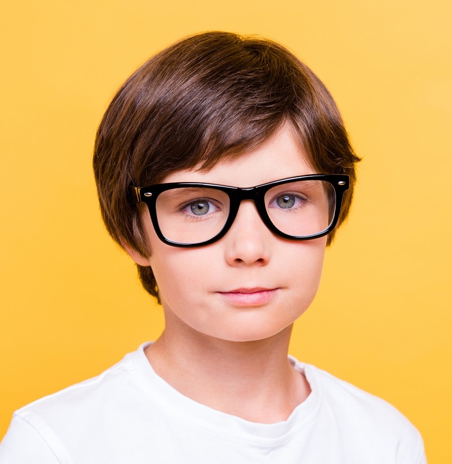 hairstyle for boys with glasses