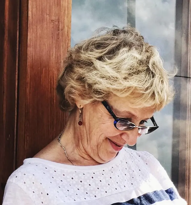 short haircut for women over 70 with glasses