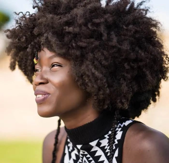 hairstyle for black girl with small face