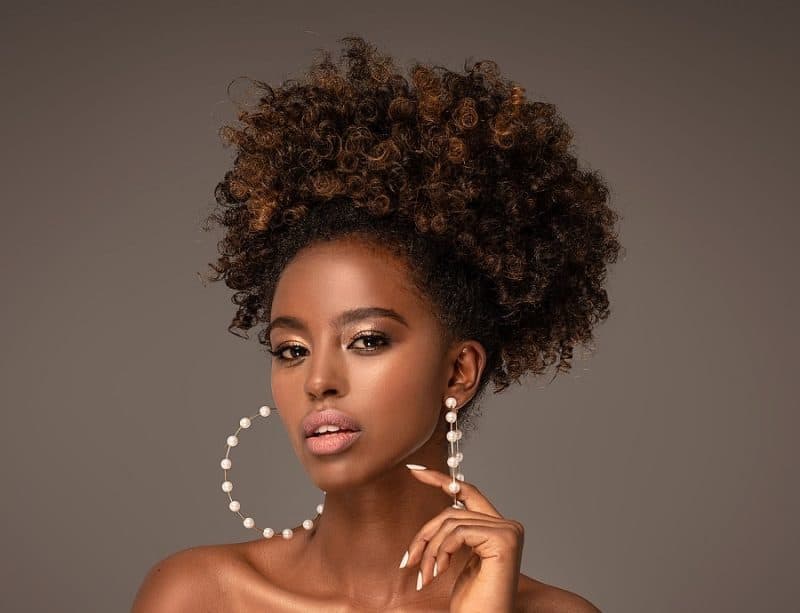 hairstyle for black women with oval faces