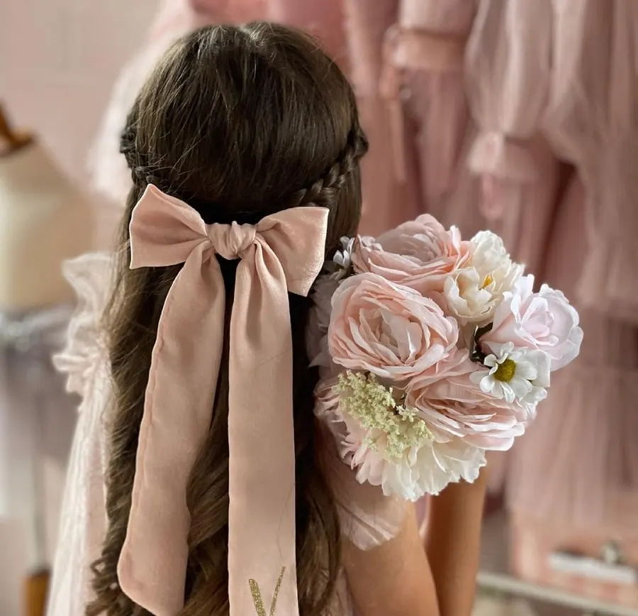 hairstyle for flower girls