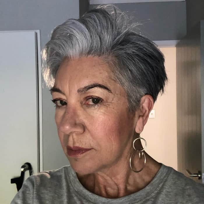 short stacked hairstyles for grey hair over 60
