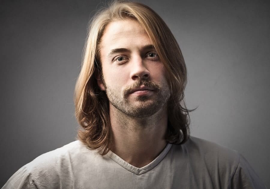 22 Savior Hairstyles For Men To Hide That Big Forehead