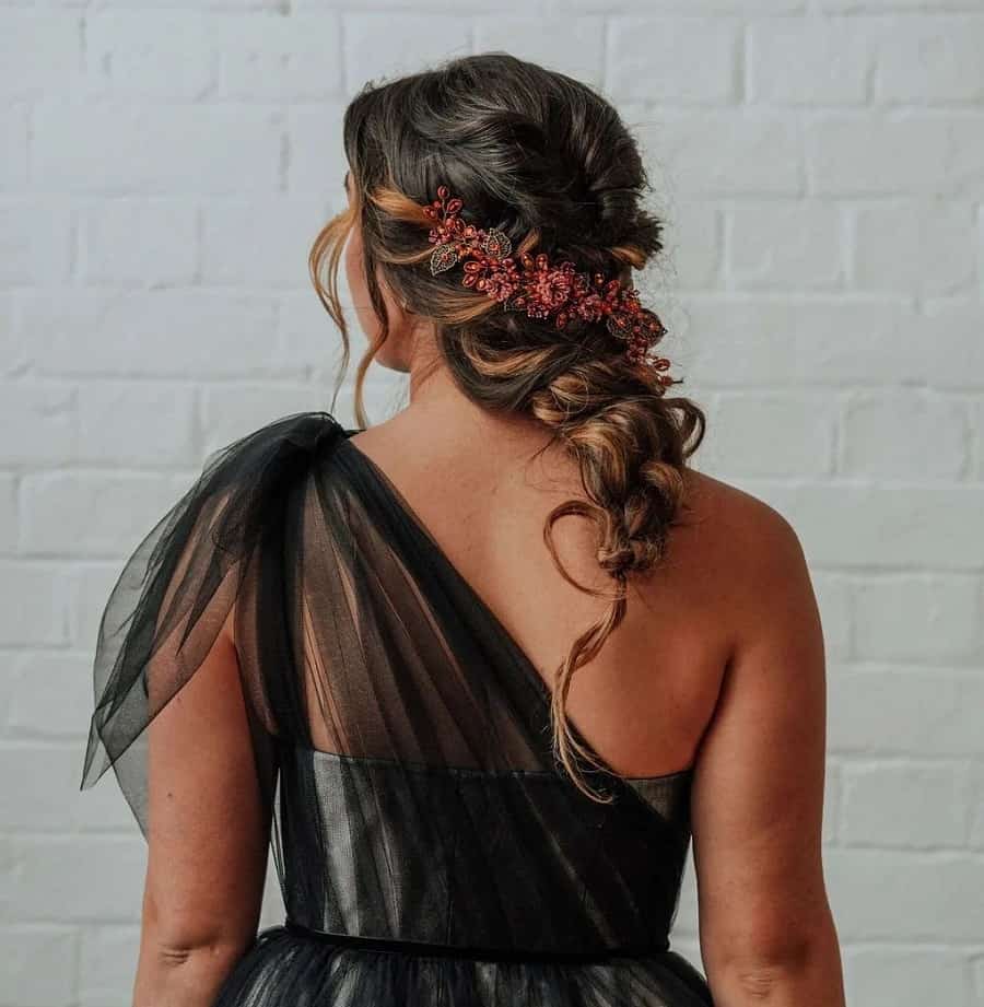 hairstyle for one shoulder dress