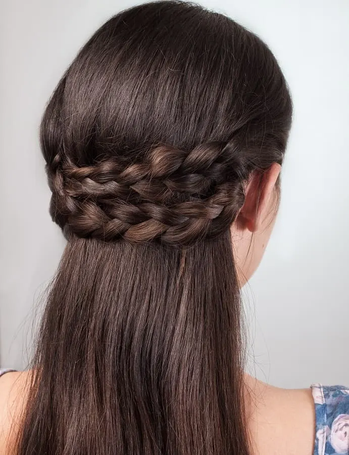 half up hairstyle for business women