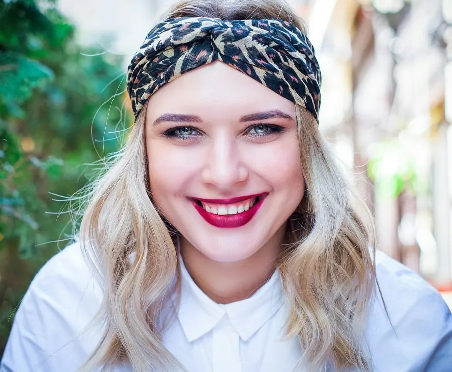 headband hairstyle for women with big noses