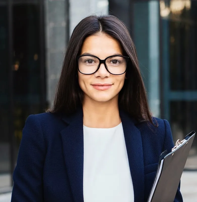 heart shaped face hairstyle with glasses