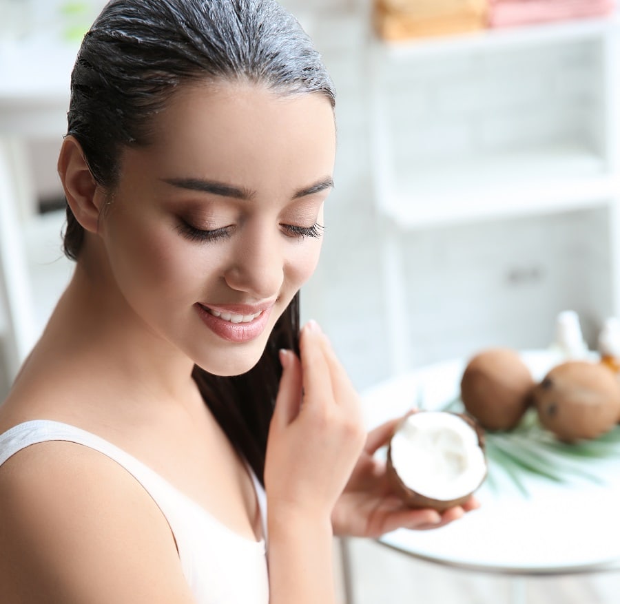 how long to leave coconut oil on hair for moisturization