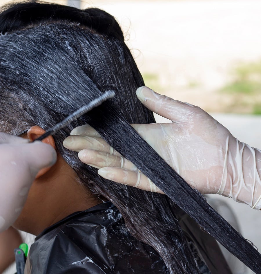 Ways to bleach relaxed hair safely