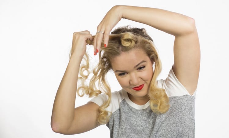 how to do pin curls