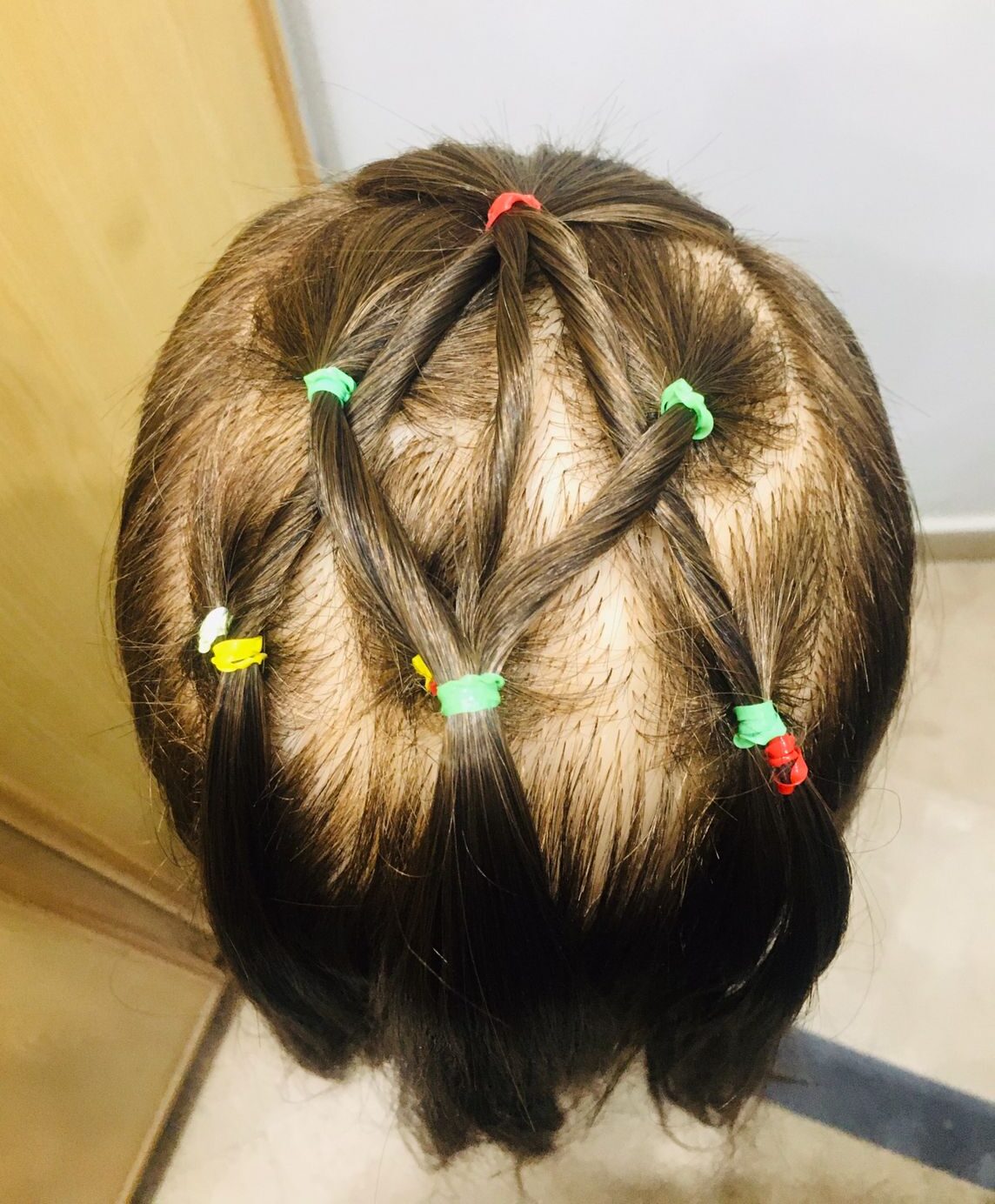 Y2K crisscross elastic ponytail finished look