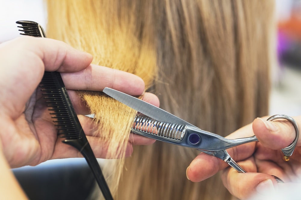 how to use thinning shears - angle and cut