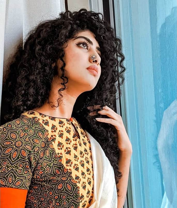 20 Classy Indian Hairstyle Ideas for Curly Hair  HairstyleCamp