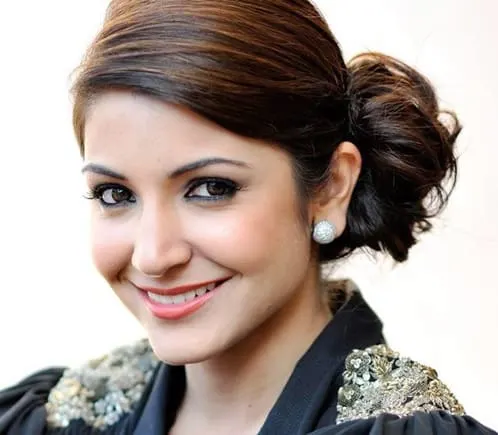 indian hairstyle with low side bun