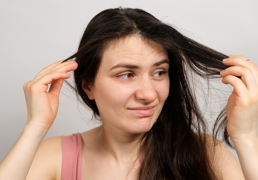 is it safe to use toner on oily or dirty hair
