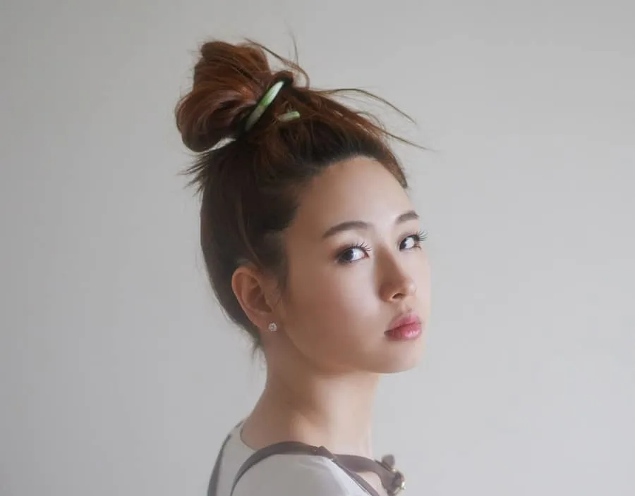 Top 30 Japanese Haircuts and Styles: Short, Curly and Bun