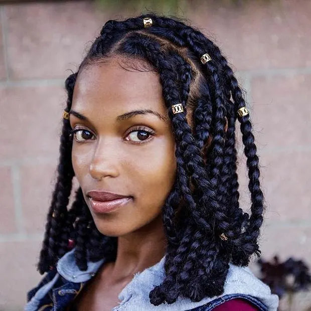 black girl Short and sweet jumbo box braids hairstyle