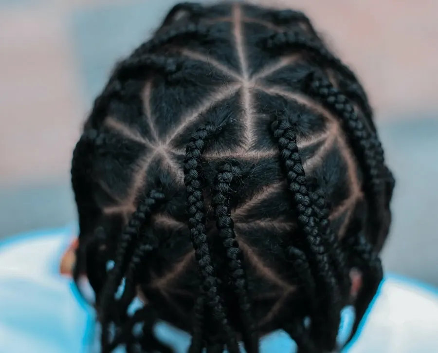 Jumbo braids without knots with triangles