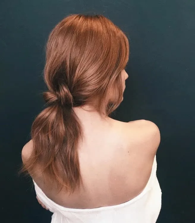 knotted ponytail