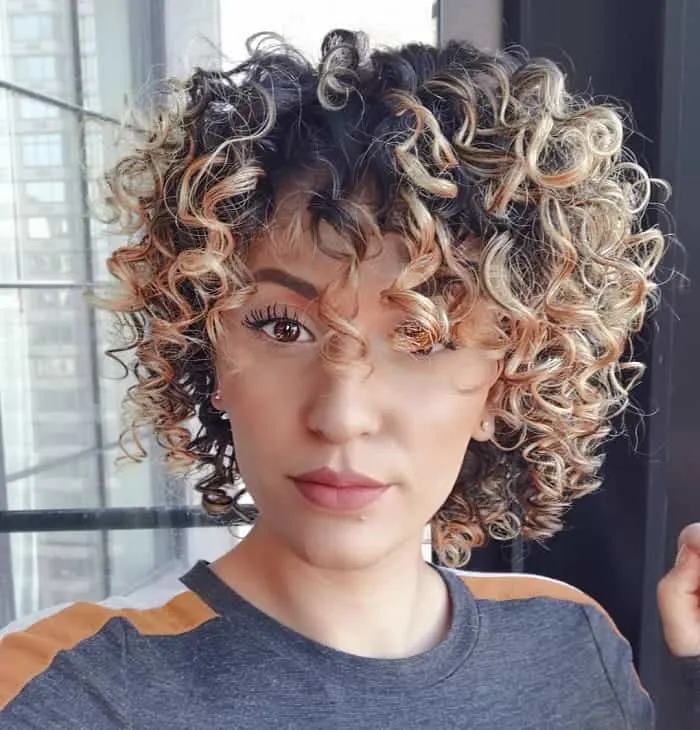 layered bob for curly hair