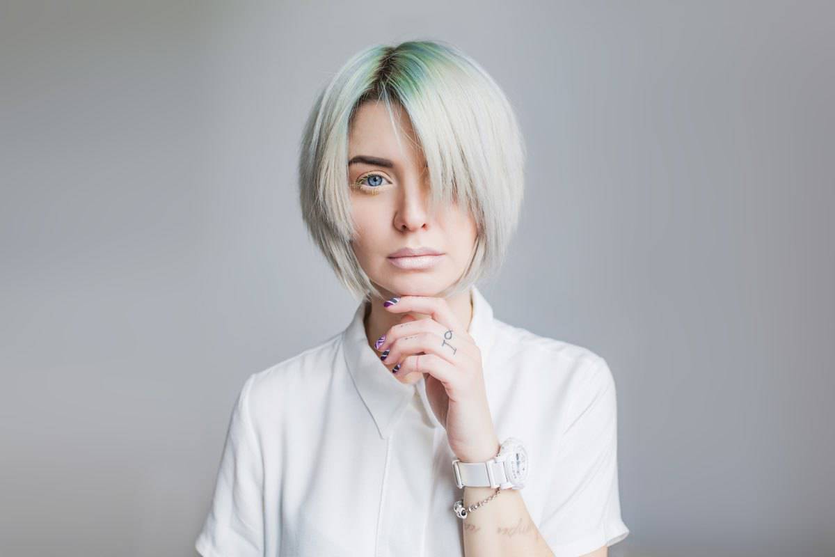 20 Trendsetting Layered Bob with Bangs (2024 Trends)