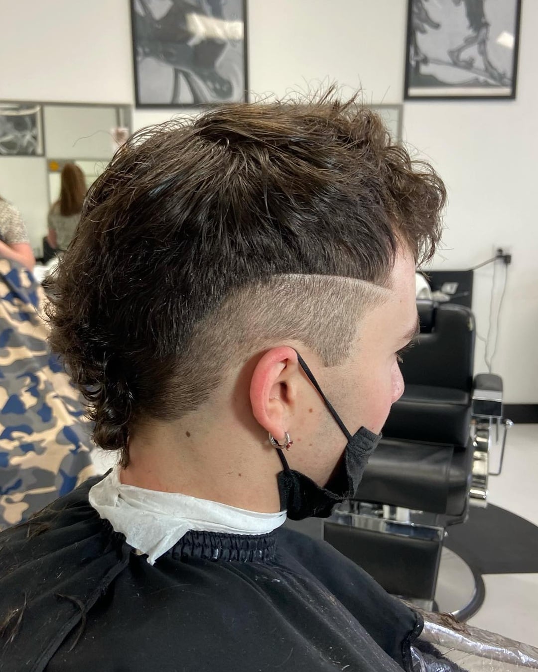 textured layered crop with razor-line disconnected undercut