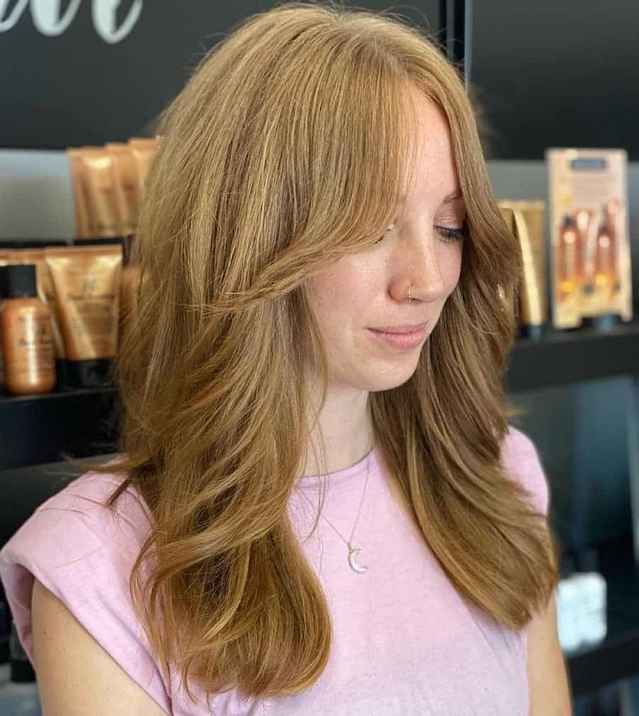 layered feathered hairstyle for women