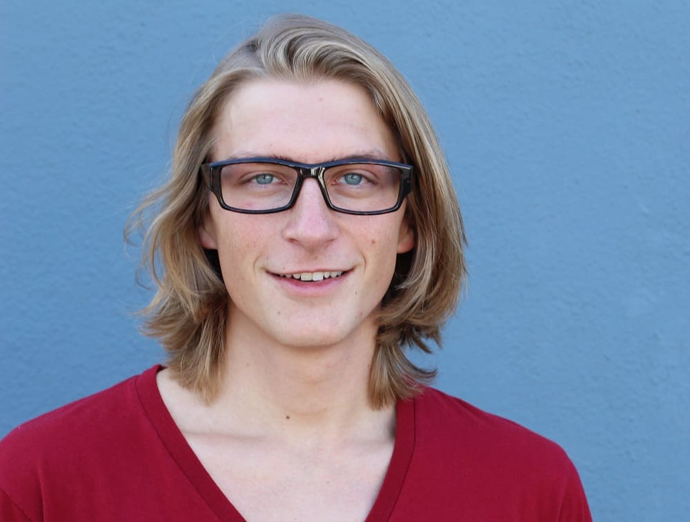 layered haircut for men with glasses