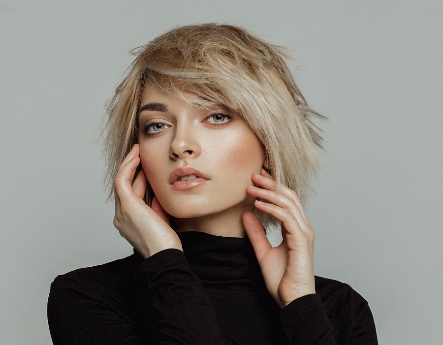 layered pixie for blonde hair