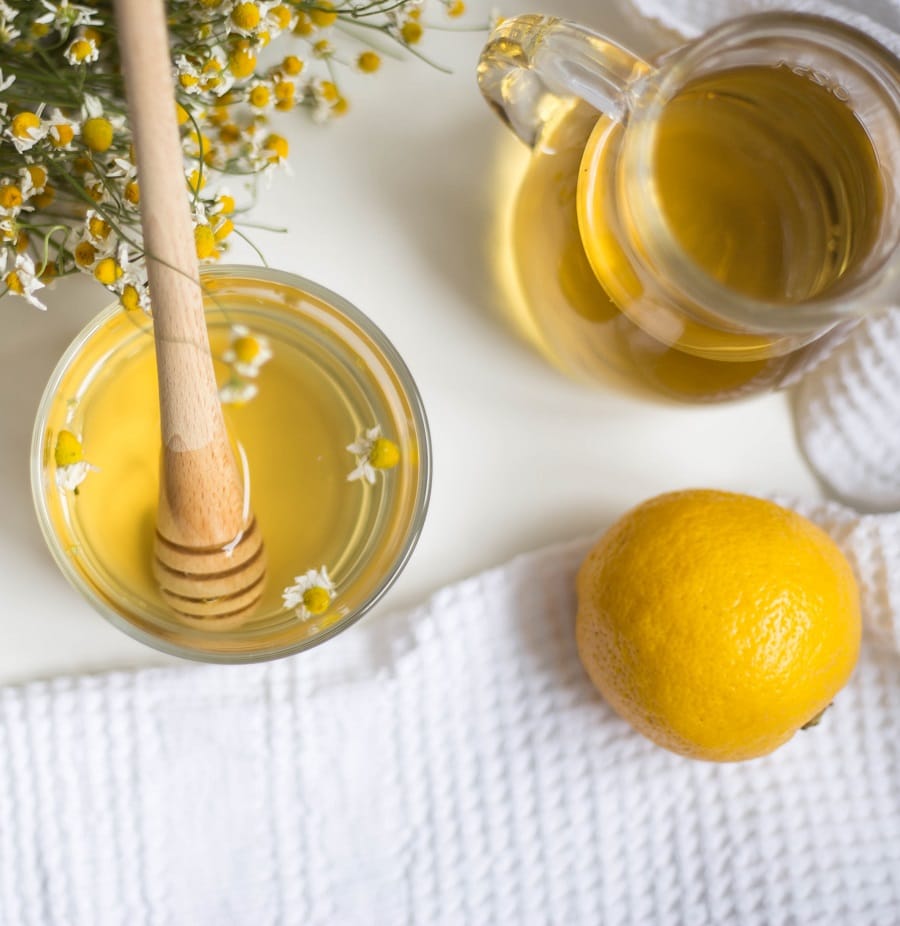 pros and cons of lightening hair using lemon and chamomile tea
