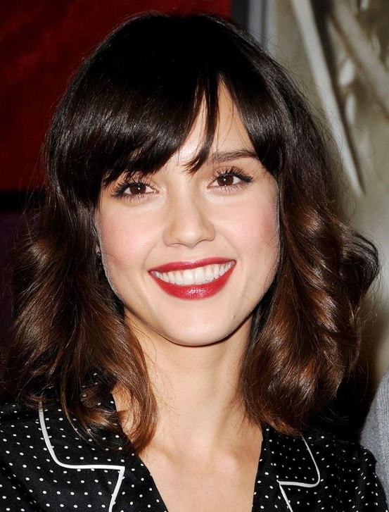 40 Amazing Long Bobs with Side Bangs (2021 Trends)