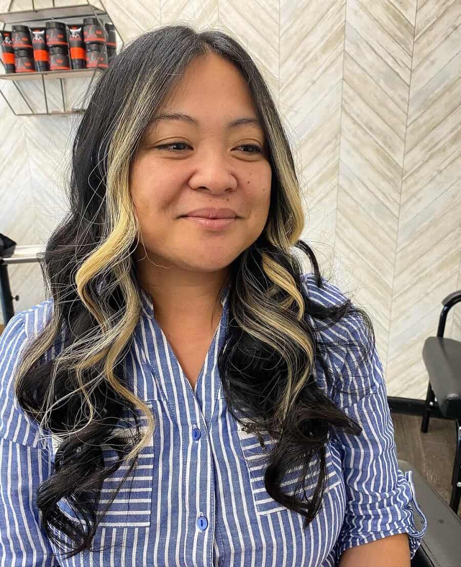 long layered hair with money piece highlights