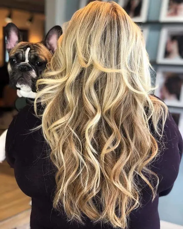 long layered blonde wavy hair