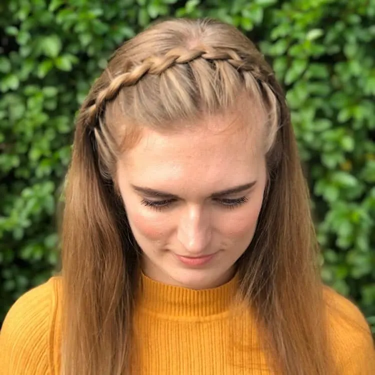 long professional hairstyle for interview
