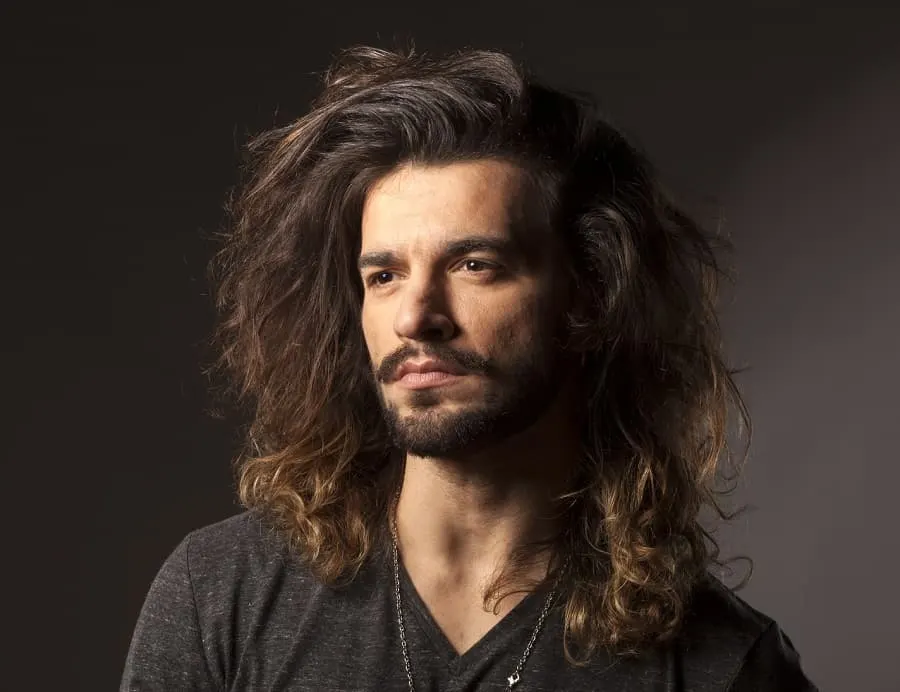 20 Handsome Long Wavy Hairstyles for Men – HairstyleCamp