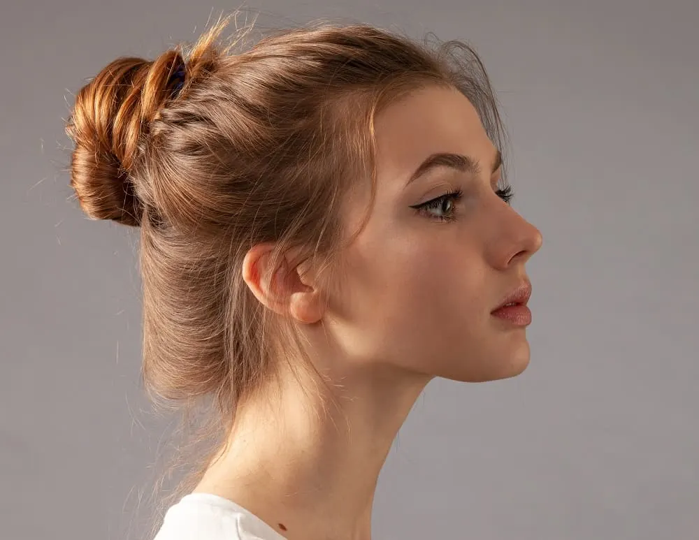 loose bun for women