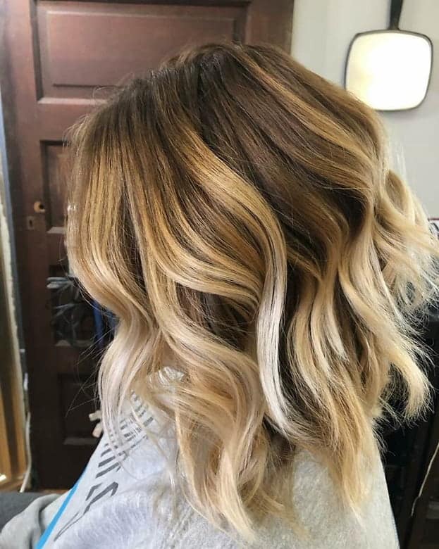 12 Latest Loose Curls to Rock with Medium Hair [2024 Trend]