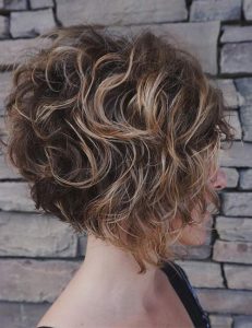 51 Exquisite Loose Curly Hairstyles for Women [2024]