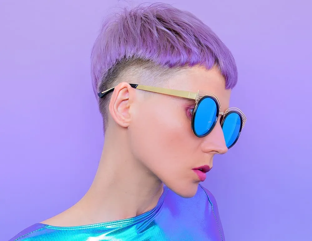 Low Fade Haircut For Women .webp