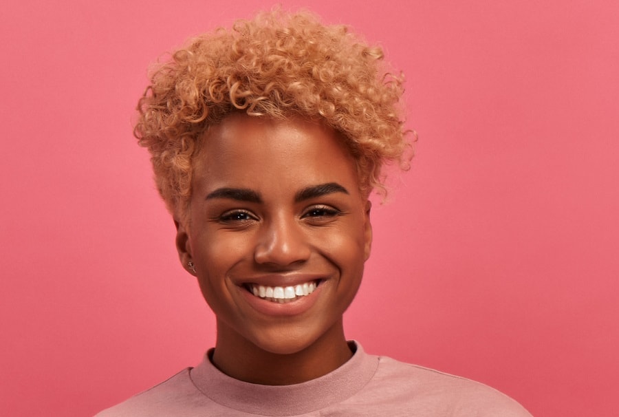 low maintenance blonde hairstyle for black women