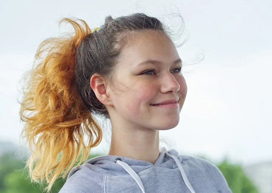 low maintenance ponytail for frizzy hair